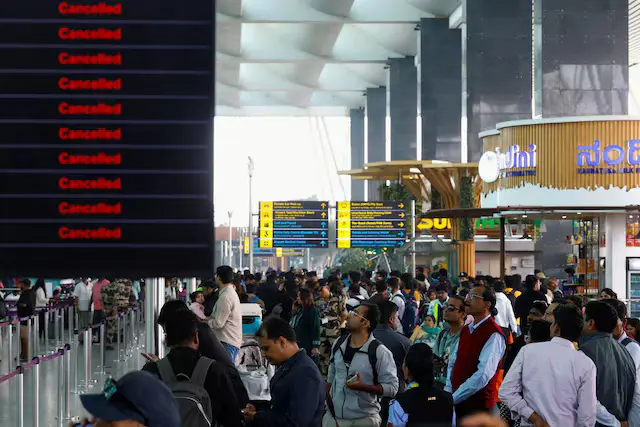 Indigo flight crisis IndiGo flight cancellation IndiGo flights cancelled today IndiGo latest news Hindi IndiGo airline news today Indigo news in Hindi